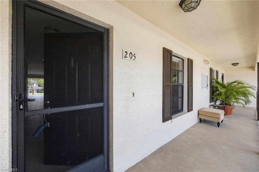 400 Misty Pines CIR 205-3