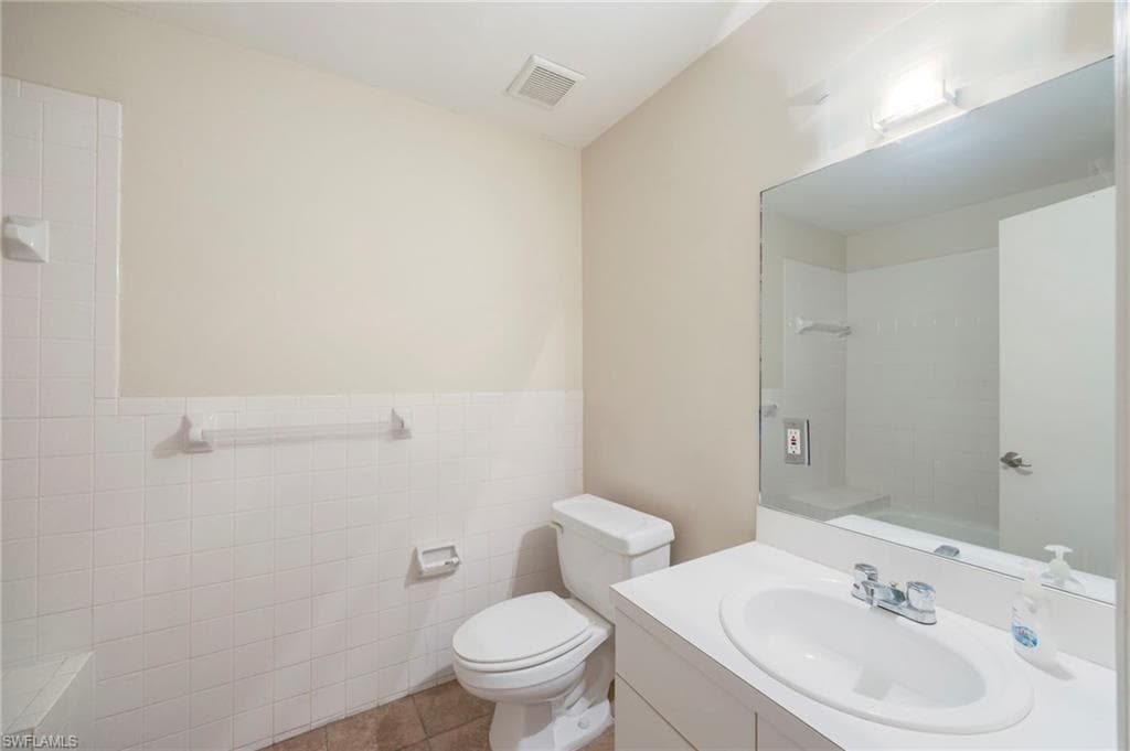 400 Misty Pines CIR 205-21
