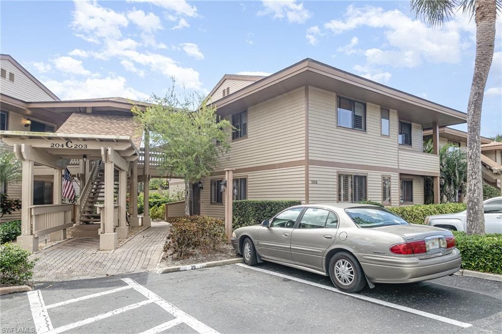 64 4th ST C103-1