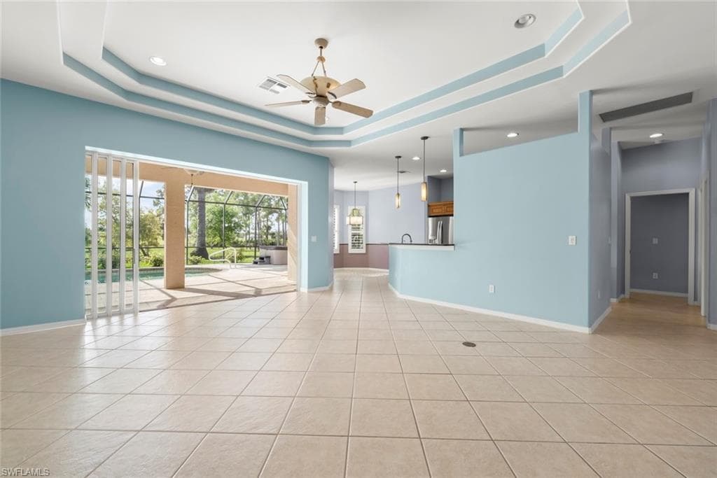 2165 Berkley WAY-13