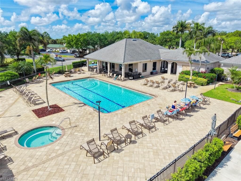 2165 Berkley WAY-46