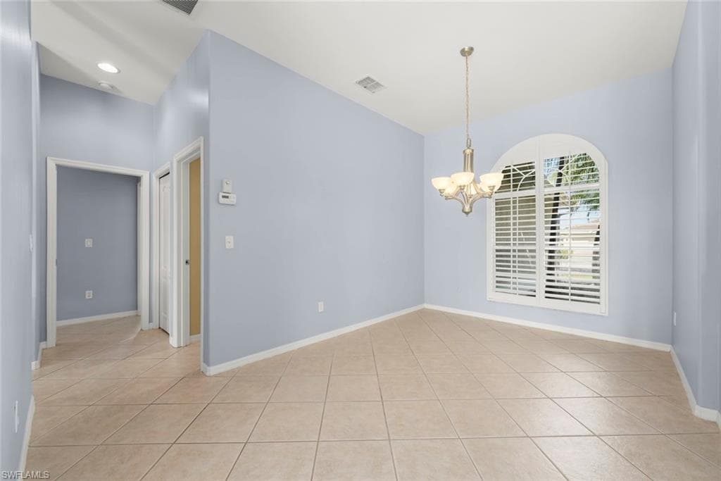 2165 Berkley WAY-31