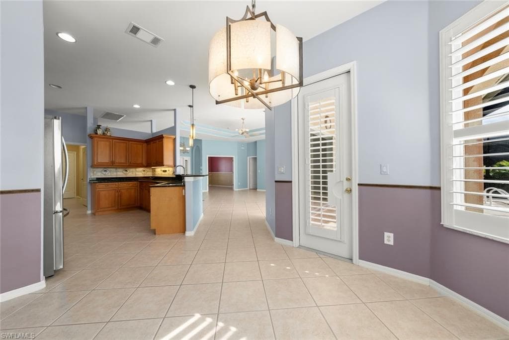 2165 Berkley WAY-29