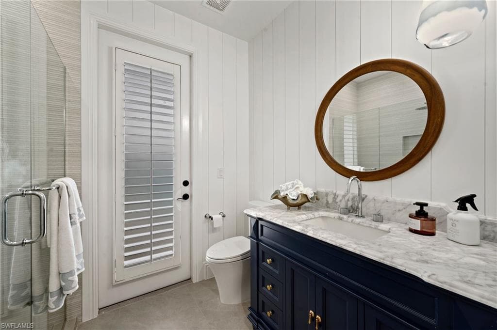 9833 Clear Lake CIR-32