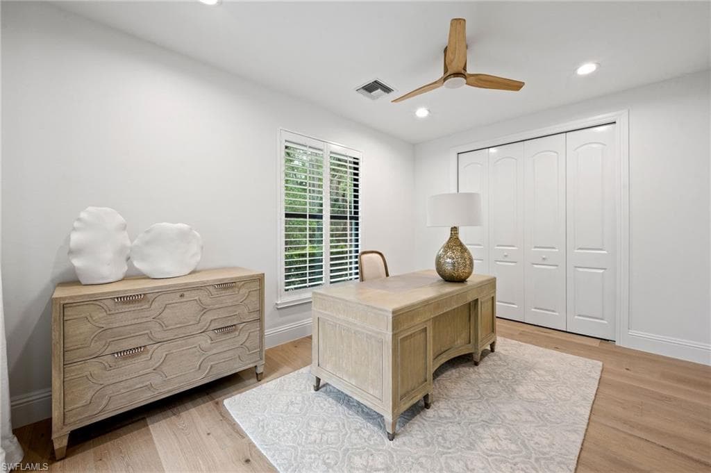 9833 Clear Lake CIR-34