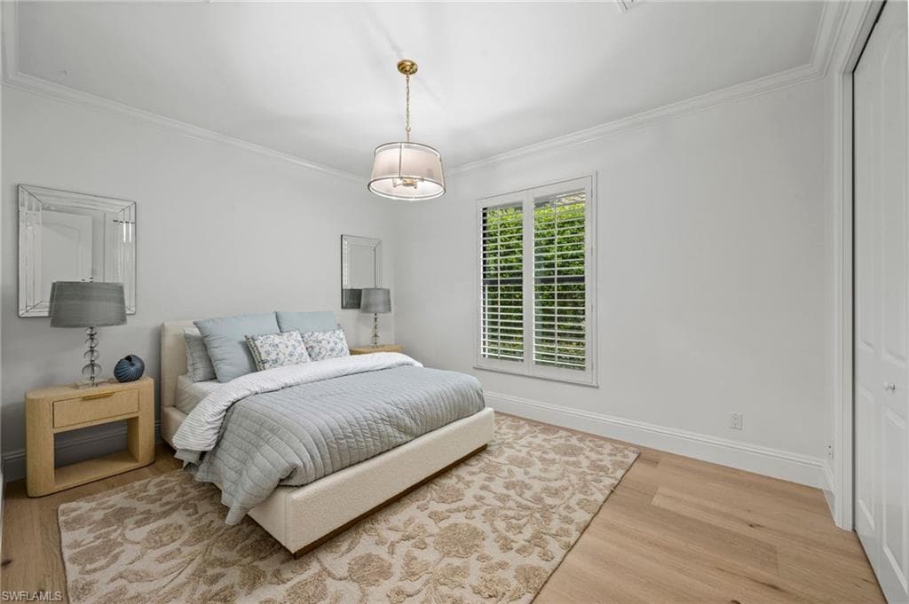 9833 Clear Lake CIR-33