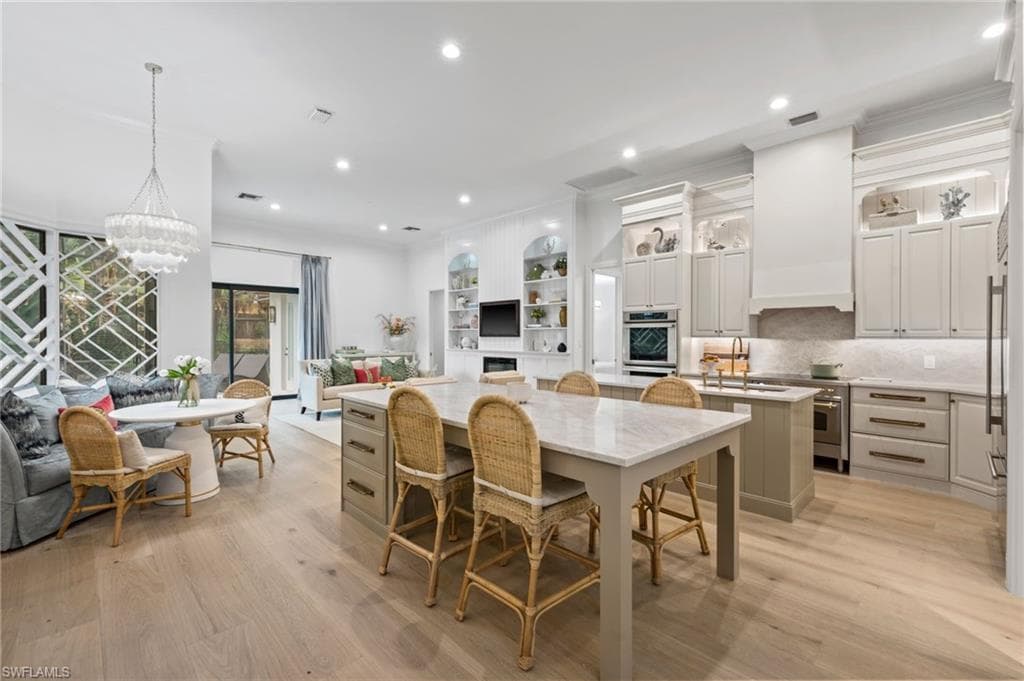 9833 Clear Lake CIR-15