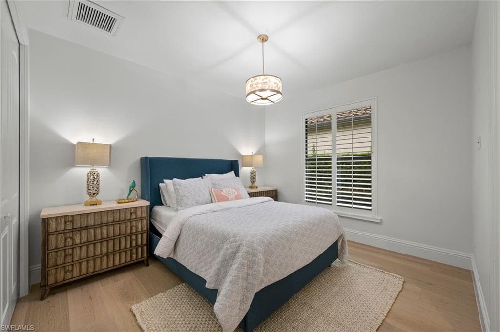 9833 Clear Lake CIR-31