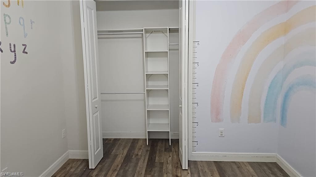 2305 Ariane DR-29