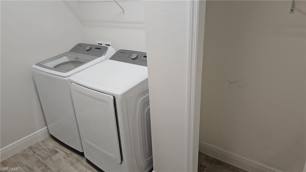 2305 Ariane DR-25