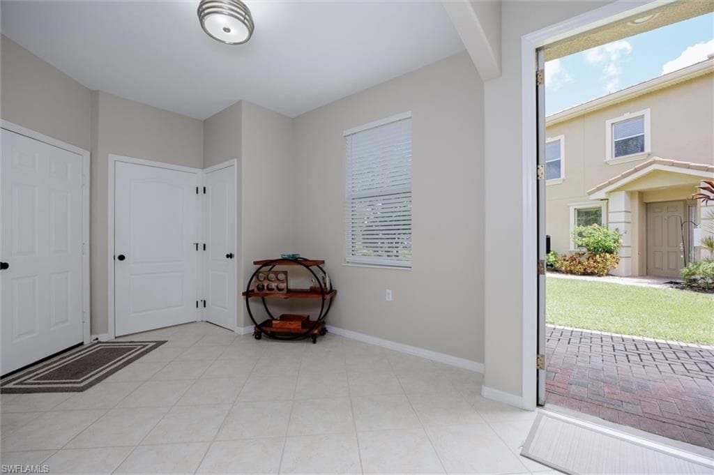 3240 Cottonwood BEND 201-12