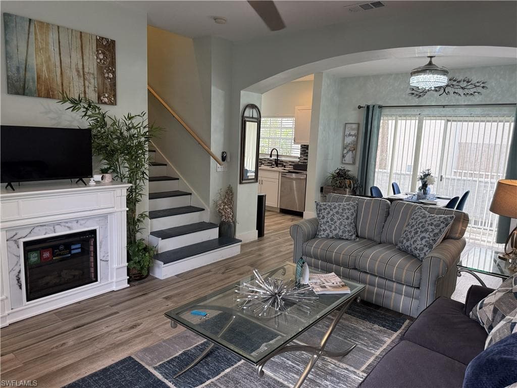 3304 Lisa LN 102-1