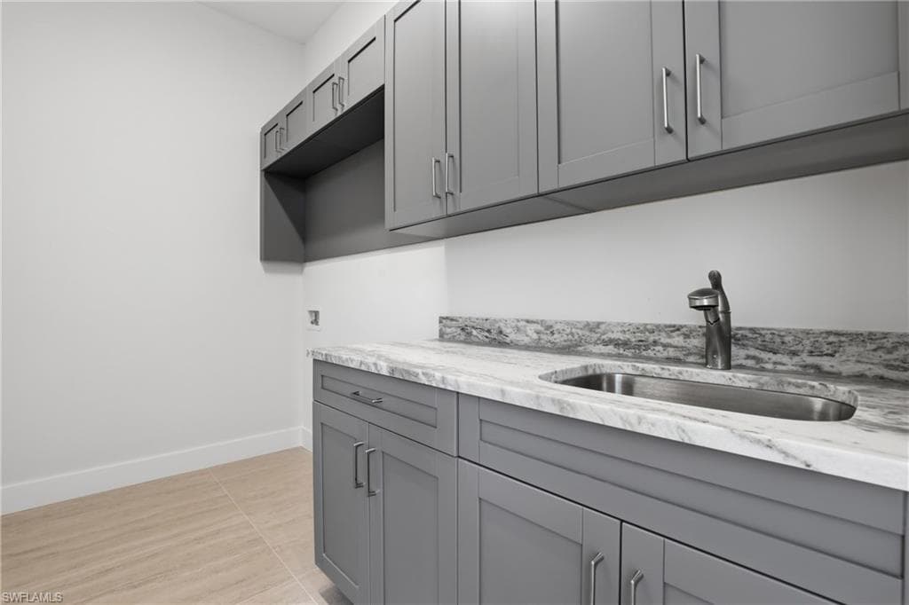 1027 Frank Whiteman BLVD-23