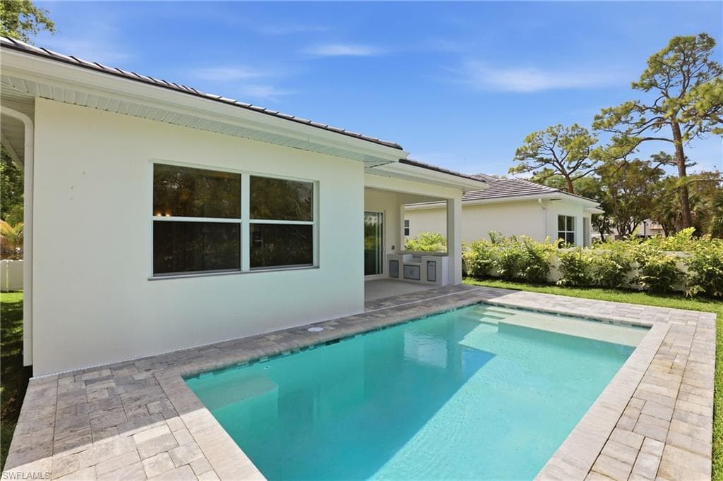 1027 Frank Whiteman BLVD-11