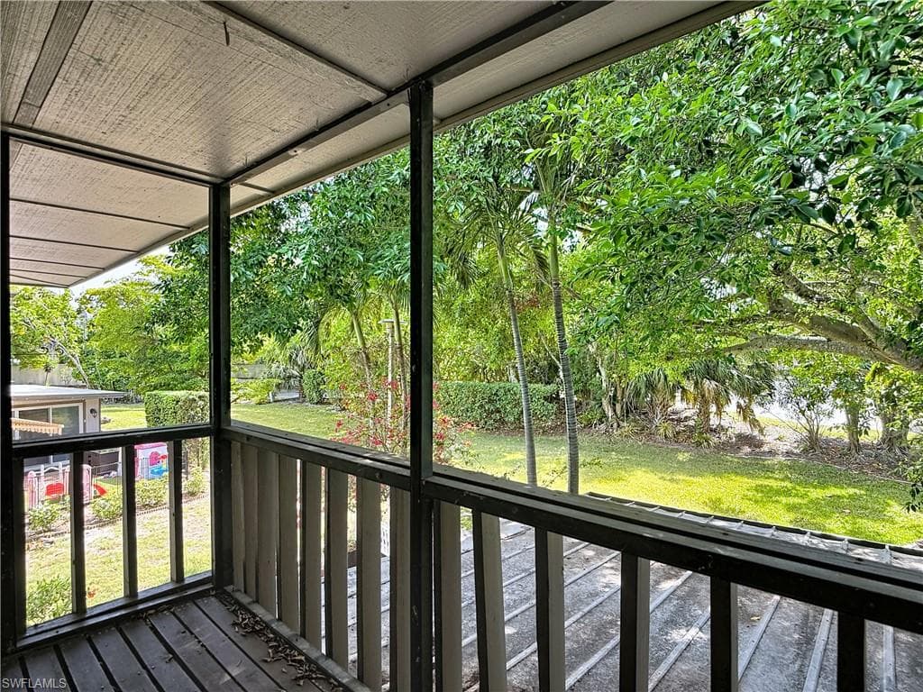 4293 Island CIR 4-32