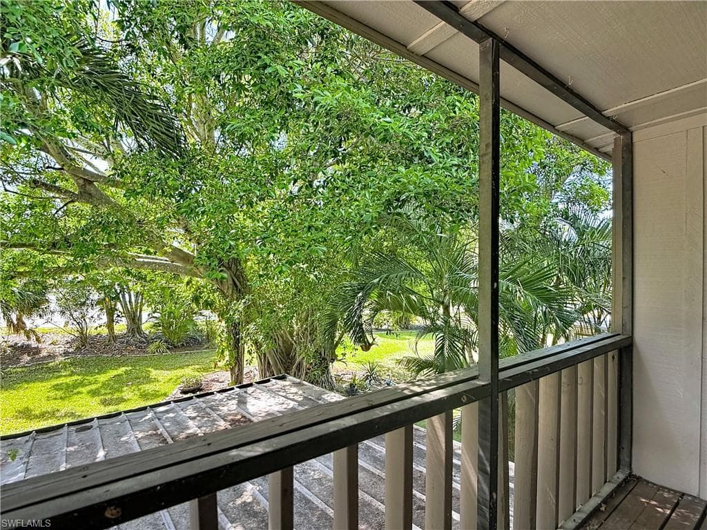 4293 Island CIR 4-33