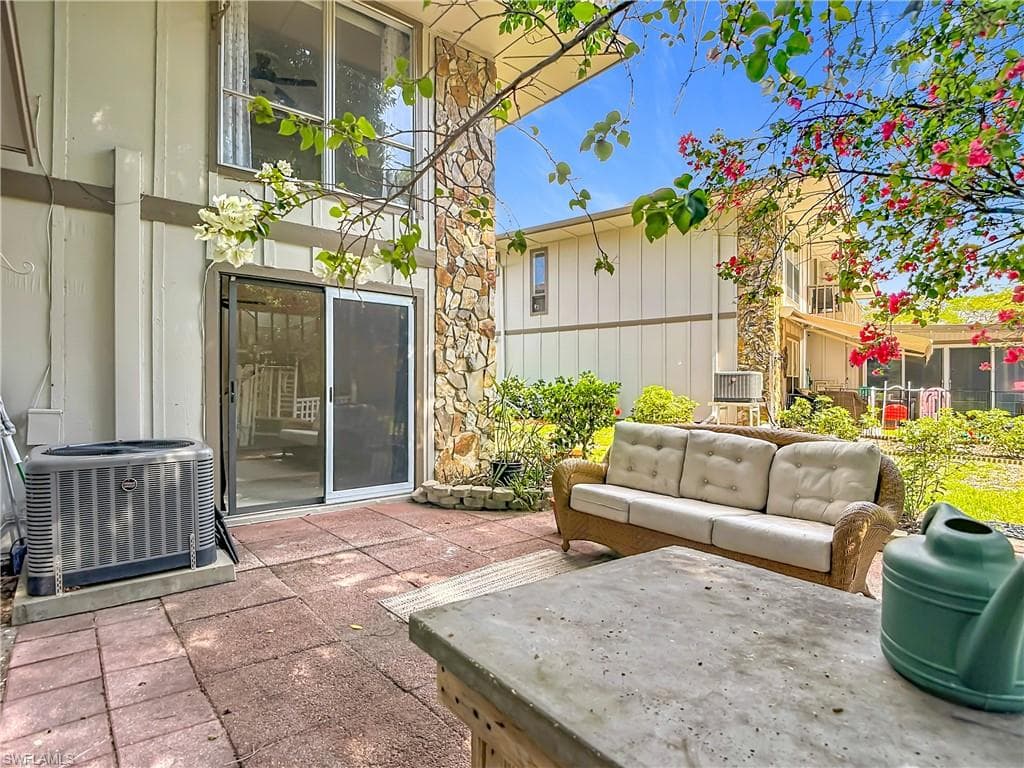 4293 Island CIR 4-37