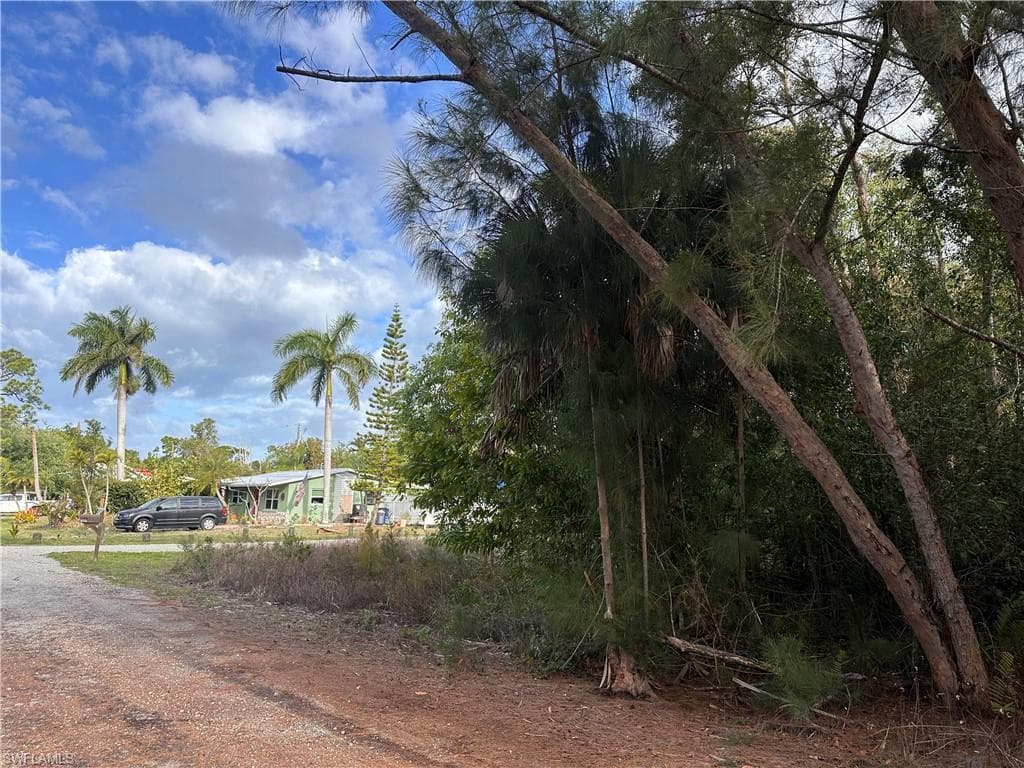 7342 Sundiet BLVD-1