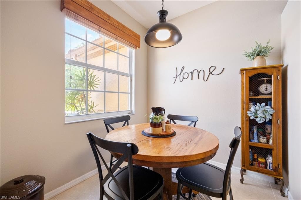 7900 Lake Sawgrass LOOP 4612-6