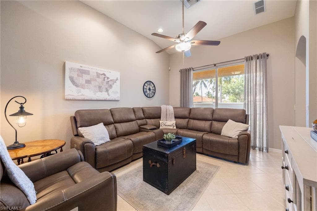 7900 Lake Sawgrass LOOP 4612-13