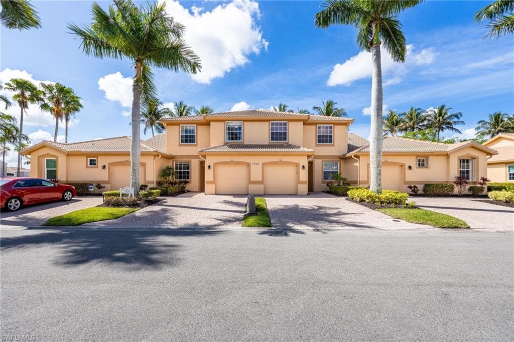 7900 Lake Sawgrass LOOP 4612-1