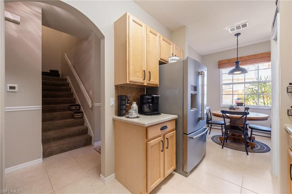 7900 Lake Sawgrass LOOP 4612-10