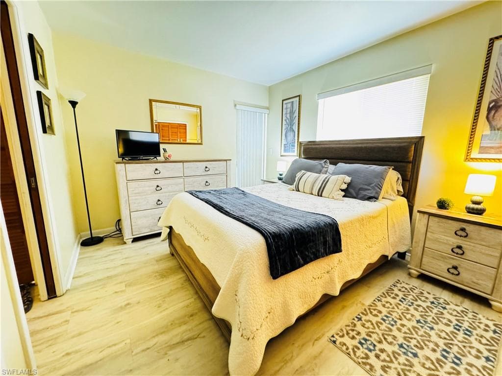 4903 Vincennes ST 212-22