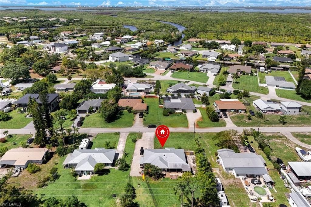 20621 Pine Tree LN-22