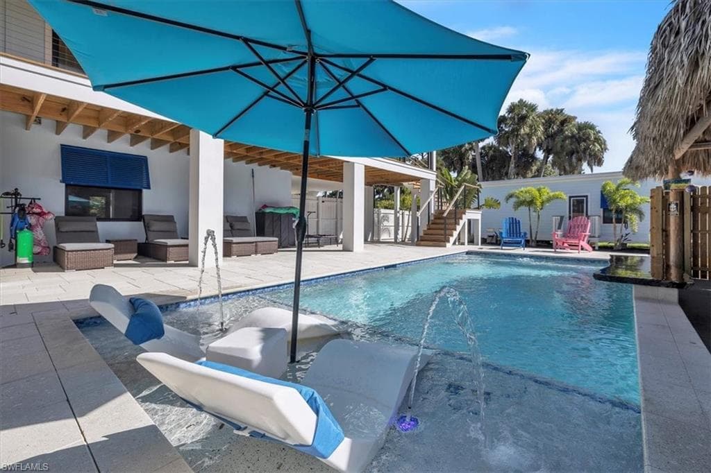 9470 Colony DR-7