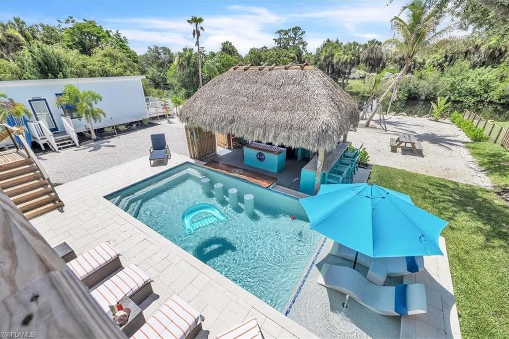 9470 Colony DR-36
