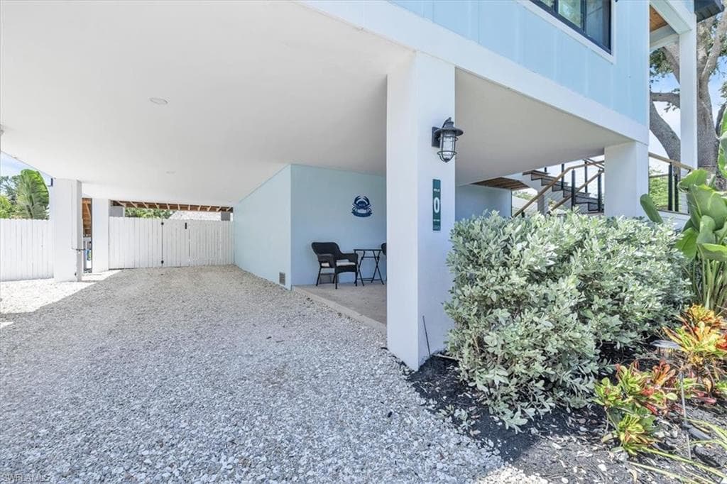 9470 Colony DR-11