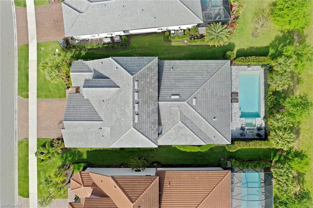 9607 Everglades DR-41