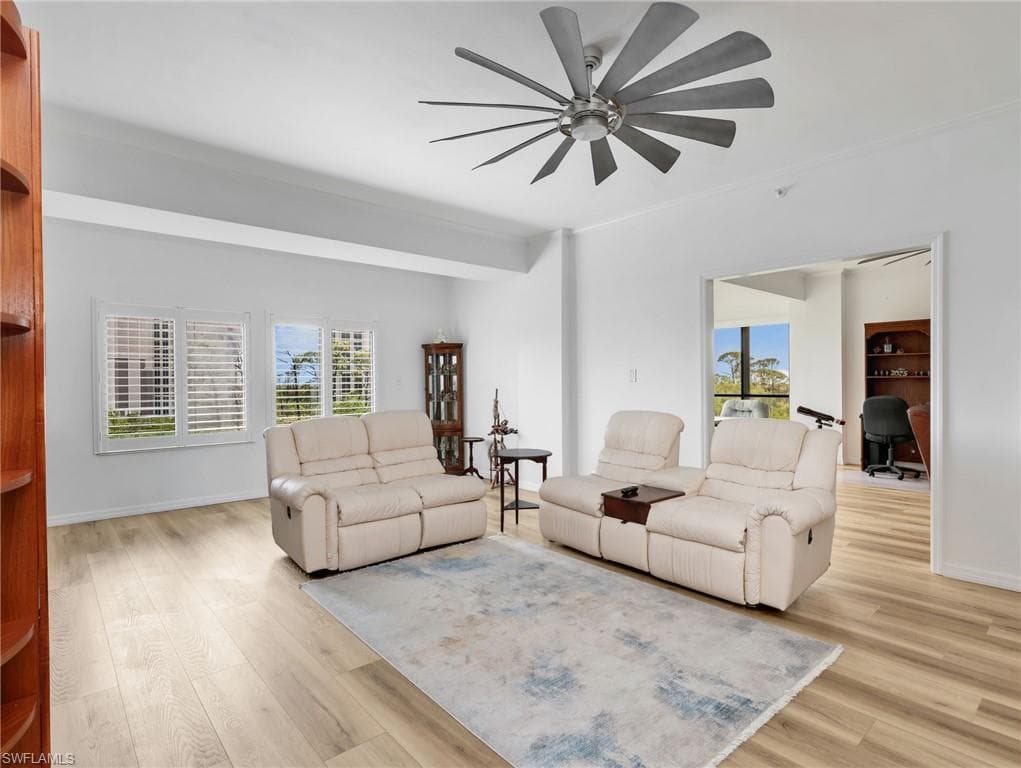 201 Arbor Lake DR 2-501-8