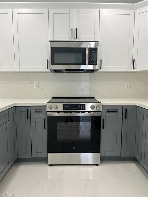 700 12th ST A & B-7