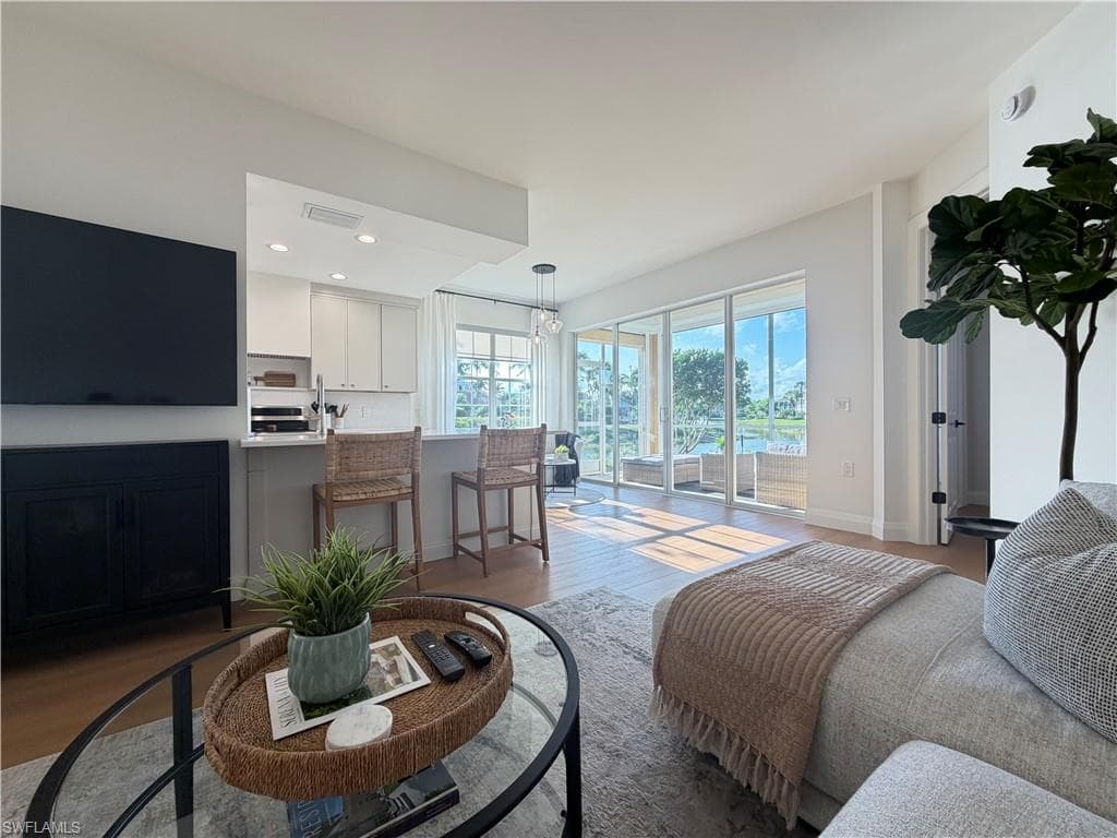 3062 Driftwood WAY 4301-4