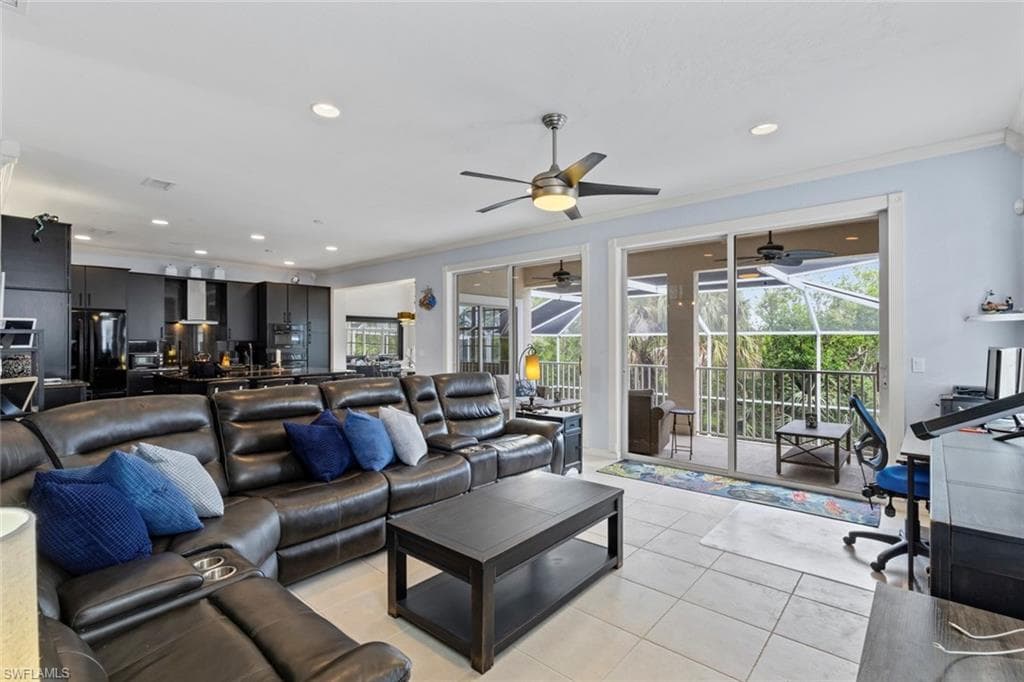 12220 Siesta DR-14