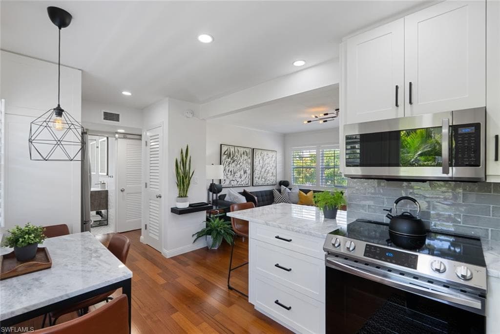 221 8th AVE S 221B-7