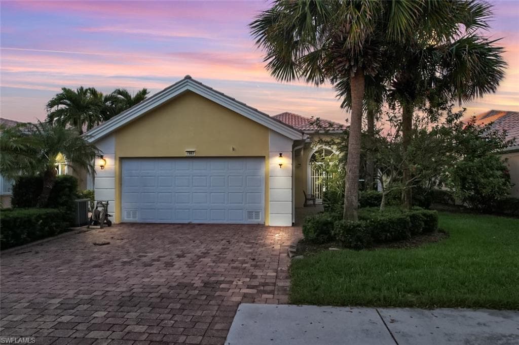7983 Valentina CT-42