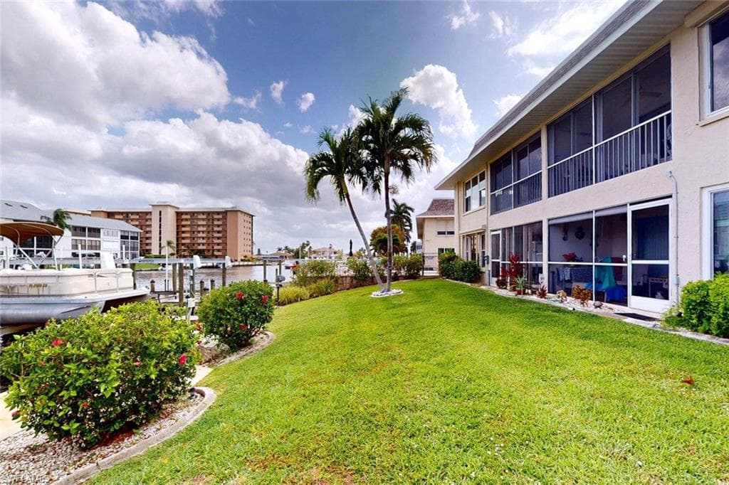 4229 SE 19th PL 2E-32