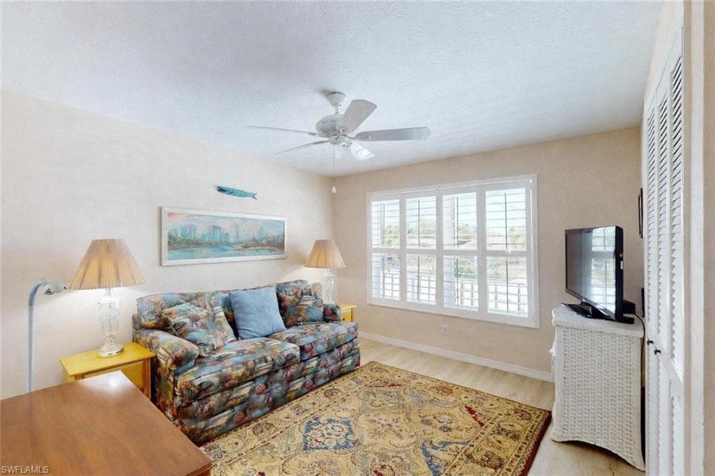 4229 SE 19th PL 2E-28