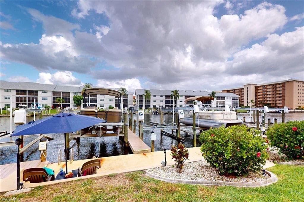 4229 SE 19th PL 2E-33