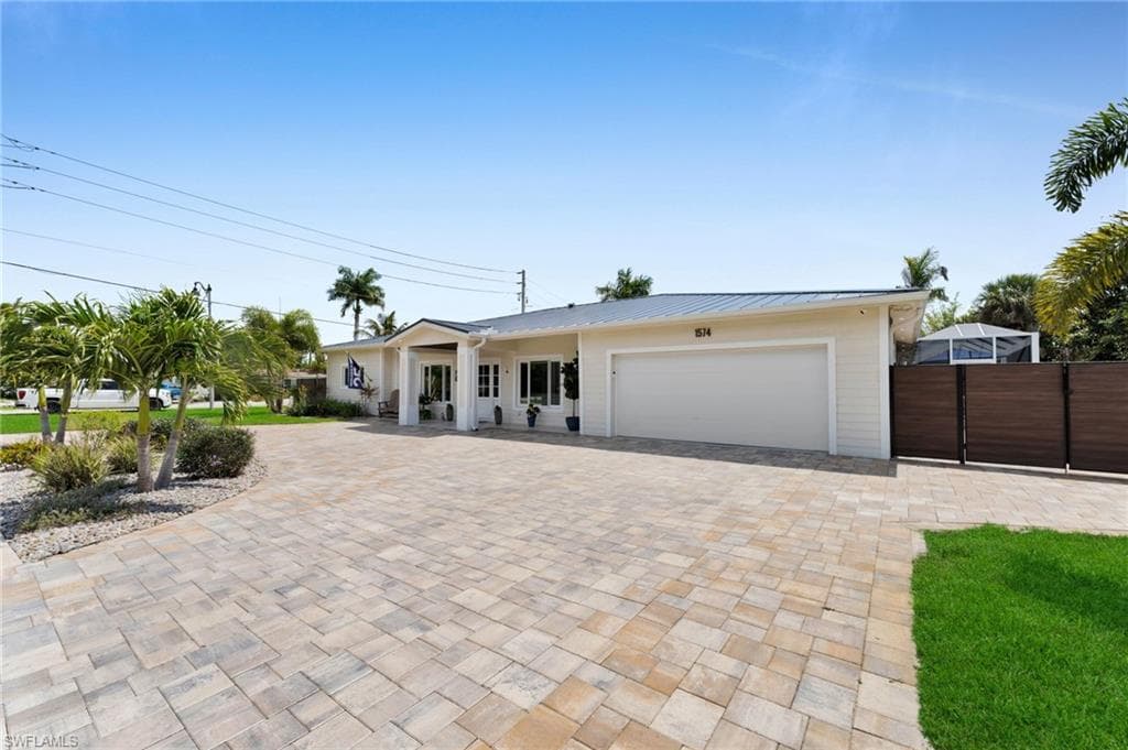 1574 Ricardo AVE-2