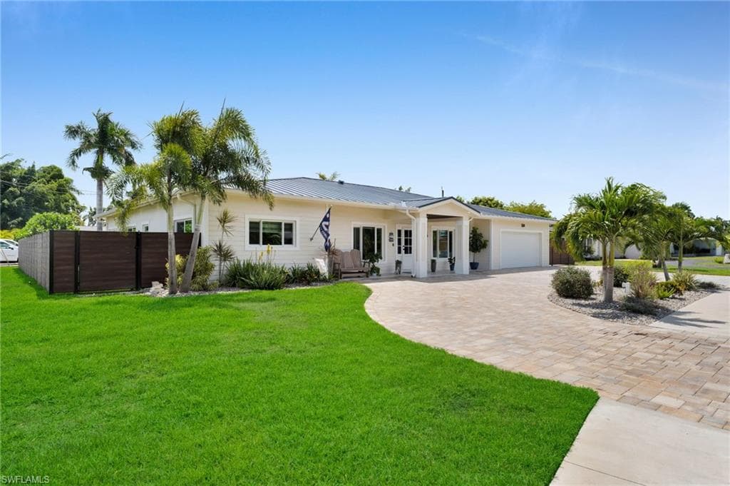 1574 Ricardo AVE-3