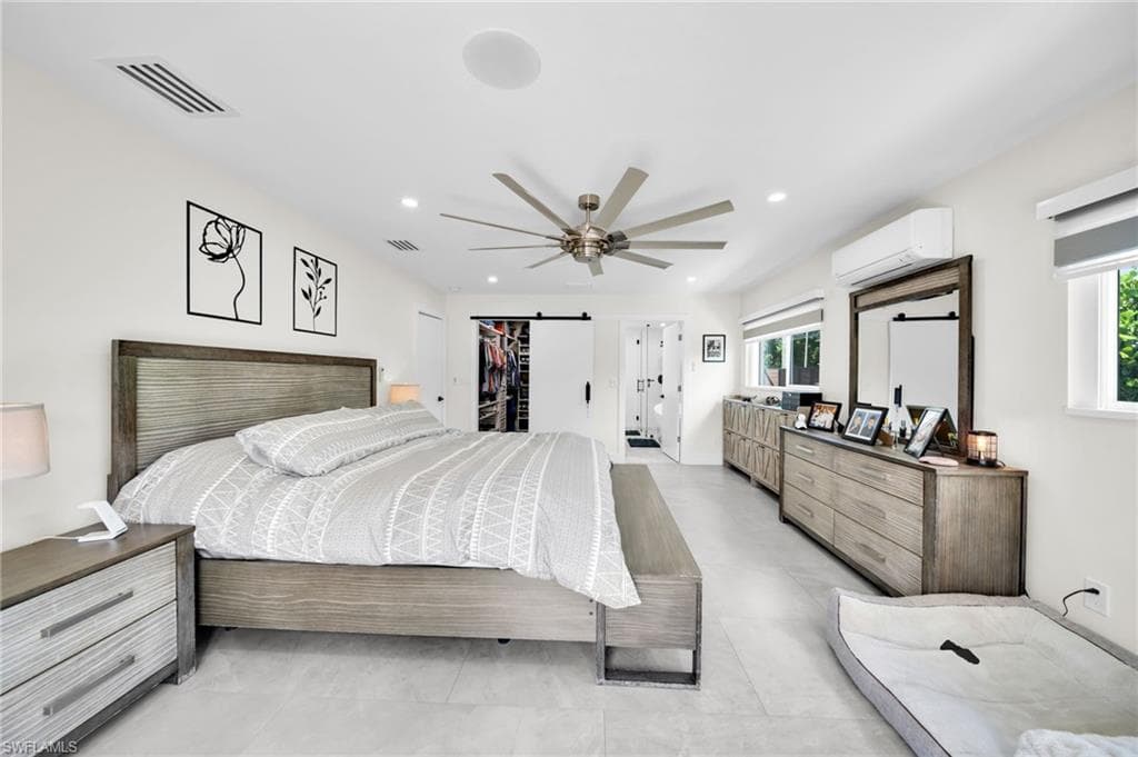 1574 Ricardo AVE-24