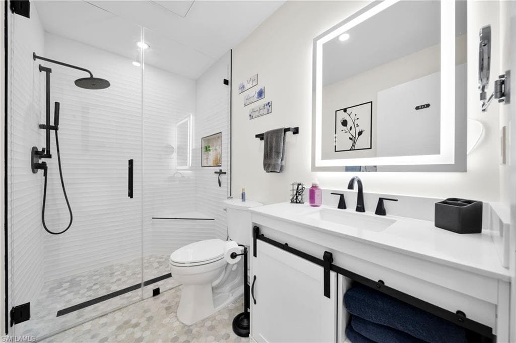 1574 Ricardo AVE-14