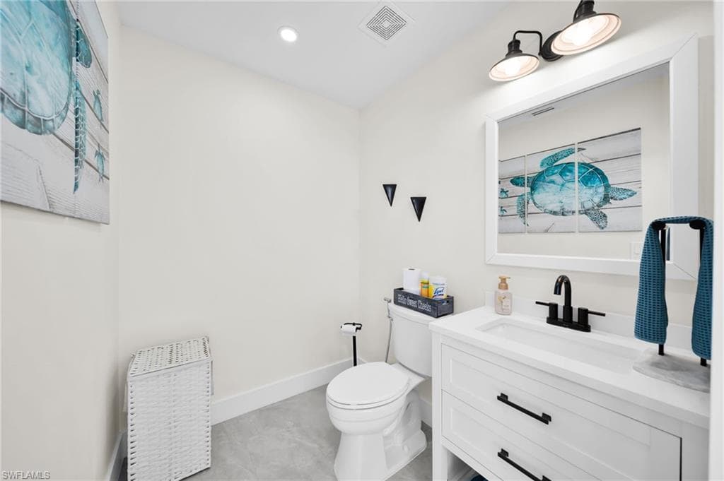 1574 Ricardo AVE-44