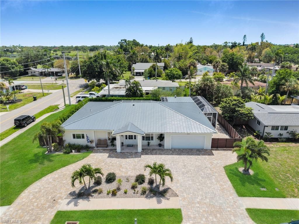 1574 Ricardo AVE-49