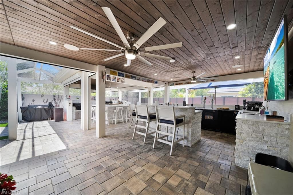 1574 Ricardo AVE-4