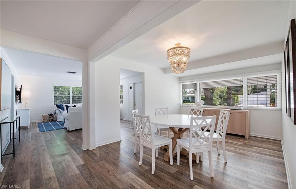 1281 Diana AVE-6