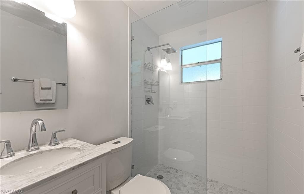 1281 Diana AVE-11